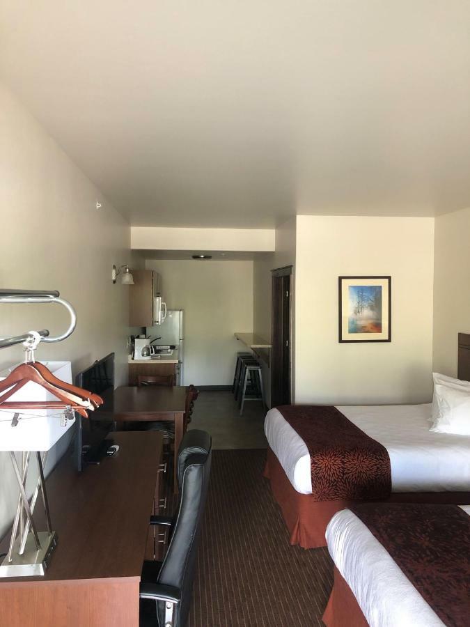 Yellowstone Big Rock Inn Gardiner Ngoại thất bức ảnh