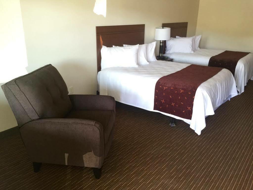 Yellowstone Big Rock Inn Gardiner Ngoại thất bức ảnh